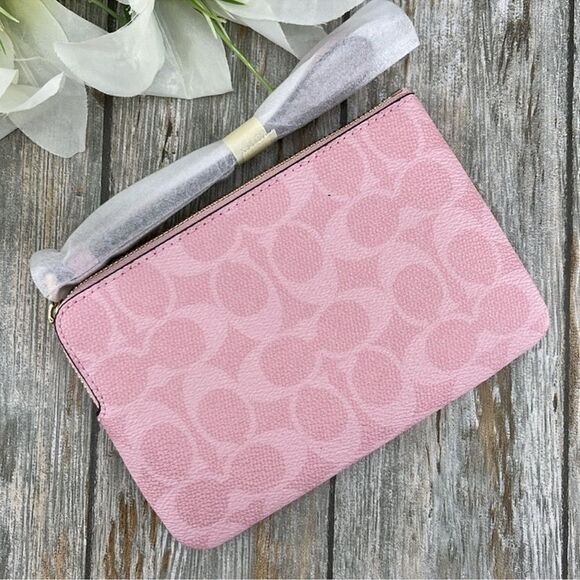 Coach Corner Zip Wristlet In Signature Canvas Powder Pink - Picture 2 of 5